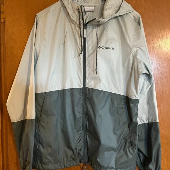 Size L Columbia Women's Flash Forward Windbreaker Jacket. Two-Tone Greens. - Picture 1 of 4
